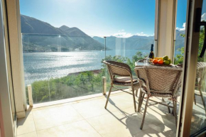 Sea view apartment for 4